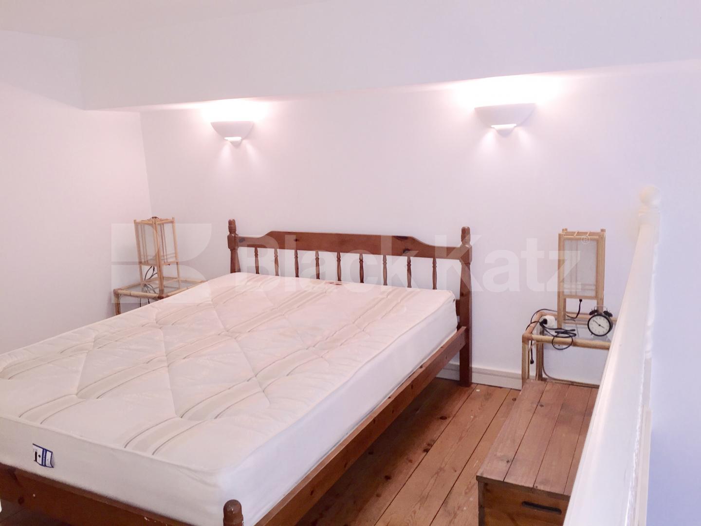 			LET , 1 Bedroom, 1 bath, 1 reception Apartment			 Alpha House, Santley Street, Clapham North/Brixton